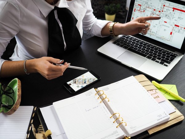 Comprendre les différents types de mandats immobiliers proposés par votre agence immobilière à Nice